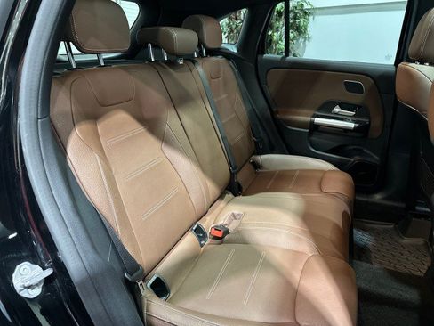 Used 2021 Mercedes-Benz GLA 250 4MATIC image 48
