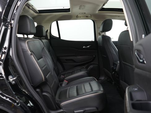 Used 2022 GMC Acadia Denali w/ Denali Ultimate Package image 14