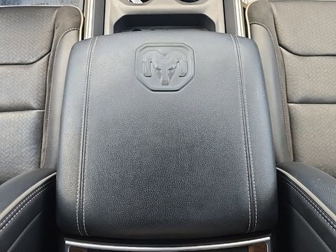 Certified 2022 RAM 1500 Laramie image 41