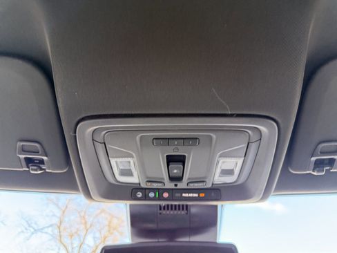 New 2026 GMC Sierra 2500 SLT w/ SLT Premium Package image 32