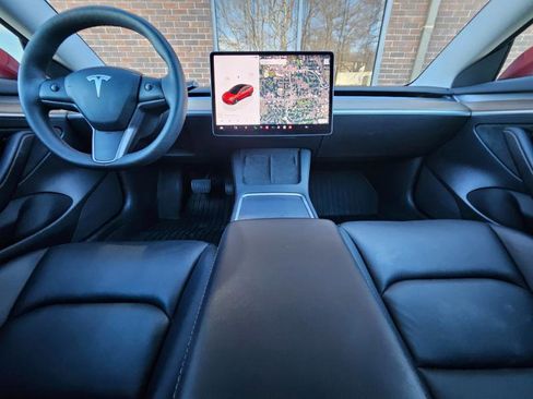 Used 2023 Tesla Model 3 Standard Range image 32