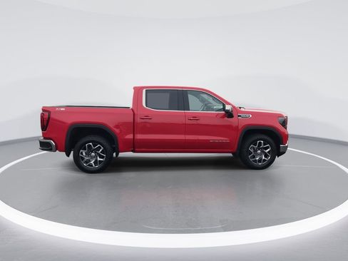 New 2026 GMC Sierra 1500 SLE w/ X31 Off-Road Package AWD/4WD image 9