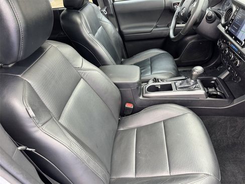 Used 2021 Toyota Tacoma TRD Sport w/ TRD Premium Sport Package image 28