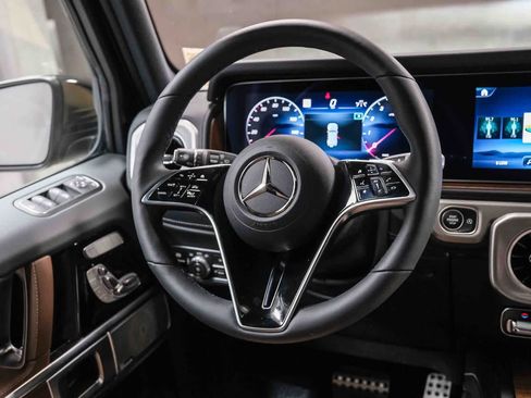 Used 2026 Mercedes-Benz G 550 w/ G Professional Package image 19