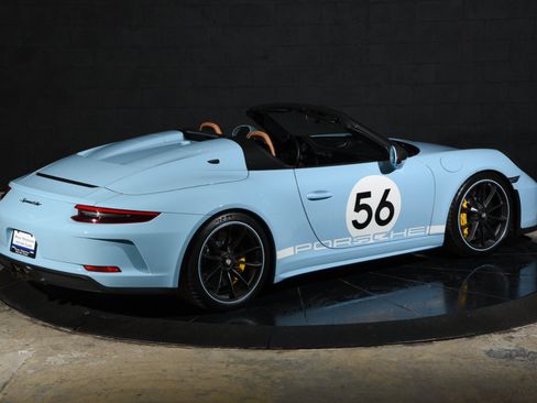 Used 2019 Porsche 911 Speedster RWD image 18