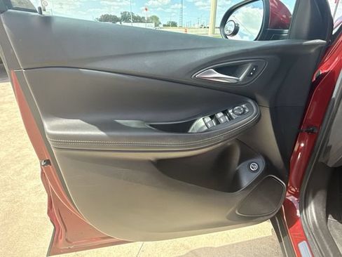 Used 2023 Buick Encore GX Select FWD image 23
