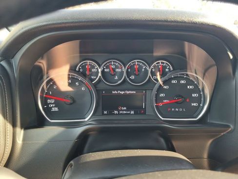 Used 2021 Chevrolet Silverado 1500 LT w/ Convenience Package II image 29