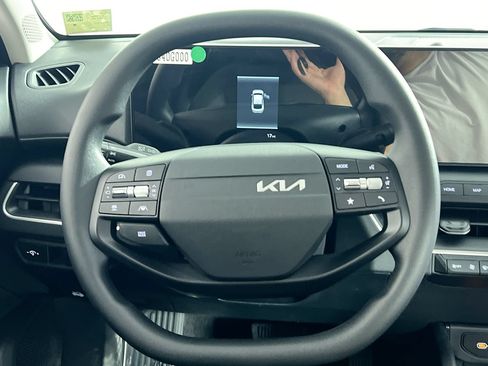 New 2026 Kia K4 FWD image 16
