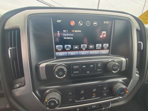 Used 2015 RAM 2500 Tradesman w/ Chrome Appearance Group image 21