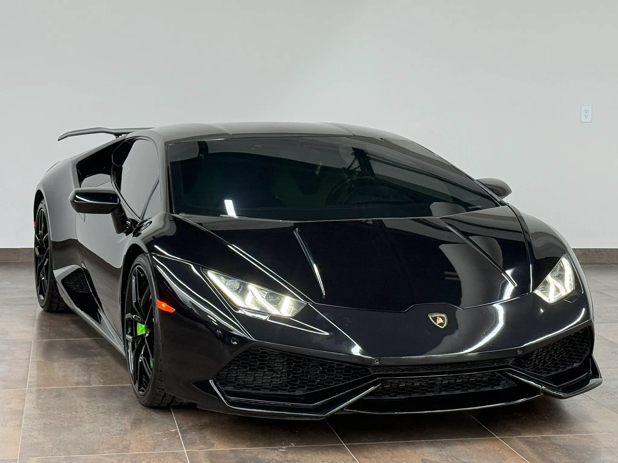 Used 2015 Lamborghini Huracan LP 610-4 AWD/4WD image 18