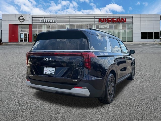 Used 2025 Kia Carnival EX FWD image 7