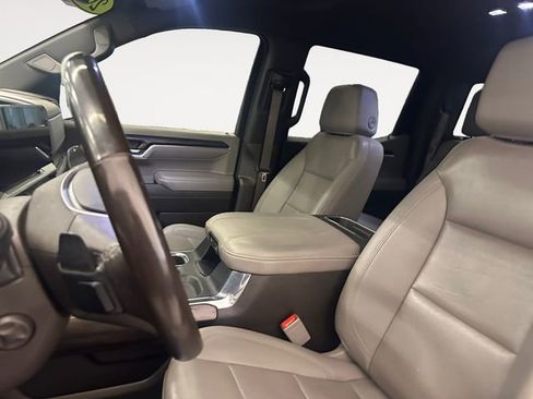 Used 2023 GMC Sierra 1500 SLT w/ SLT Convenience Package image 9