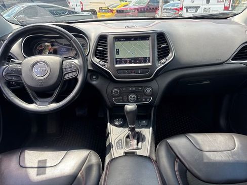 Used 2021 Jeep Cherokee Trailhawk w/ Sun, Sound & Nav Group AWD/4WD image 10