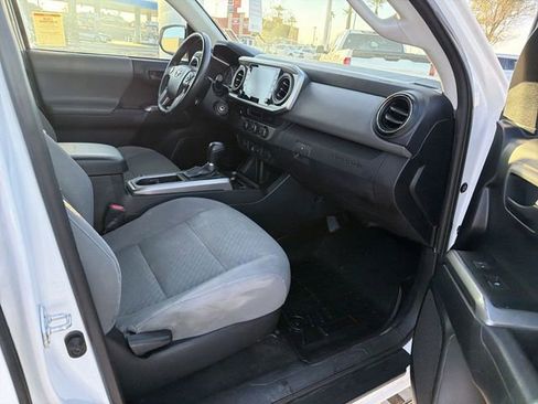 Certified 2021 Toyota Tacoma SR5 image 26