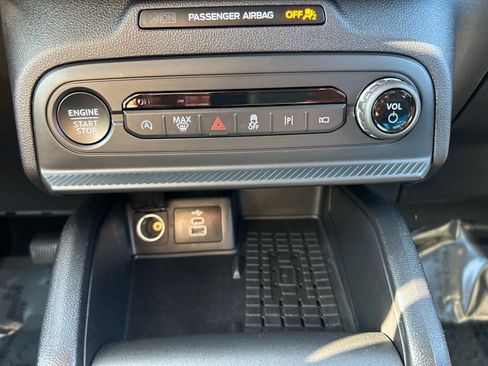 Certified 2025 Ford Bronco Sport Outer Banks w/ Outer Banks Tech Package+ AWD/4WD image 25
