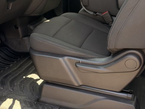 Used 2025 Chevrolet Silverado 1500 W/T RWD image 15