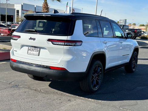 New 2025 Jeep Grand Cherokee L Limited image 6