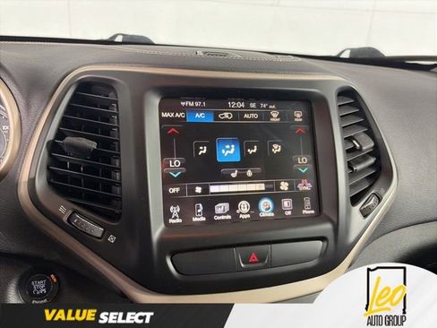 Used 2015 Jeep Cherokee Limited AWD/4WD image 20
