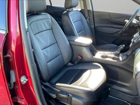 Certified 2019 Chevrolet Equinox Premier w/ LPO, Floor Liner Package AWD/4WD image 7