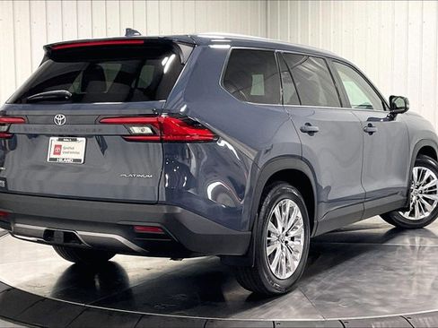Certified 2024 Toyota Grand Highlander AWD image 14