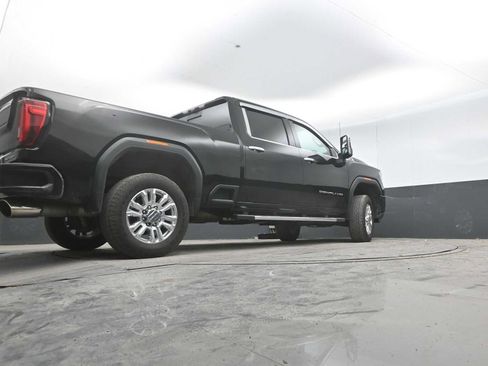 Used 2021 GMC Sierra 2500 Denali w/ Denali Ultimate Package AWD/4WD image 34