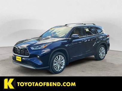Used 2025 Toyota Highlander Platinum