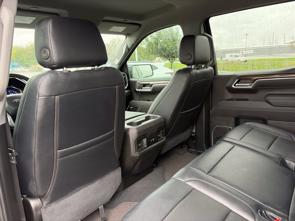 Used 2025 Chevrolet Silverado 1500 RST AWD/4WD image 37