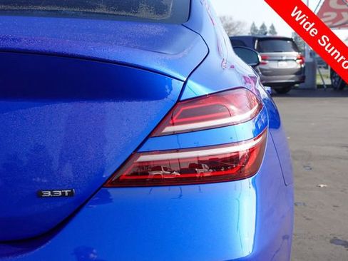 Used 2022 Genesis G70 3.3T image 7