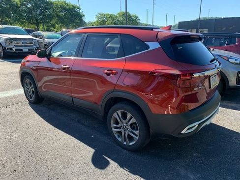 Used 2021 Kia Seltos S AWD/4WD image 4