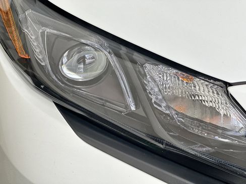 Used 2023 Toyota Camry SE w/ Convenience Package FWD image 9