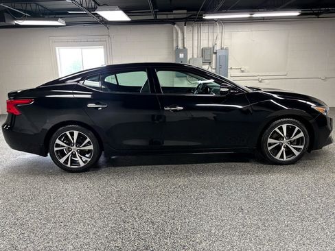 Used 2016 Nissan Maxima Platinum image 5