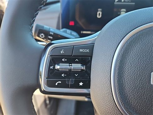 New 2026 Kia Carnival LXS image 18