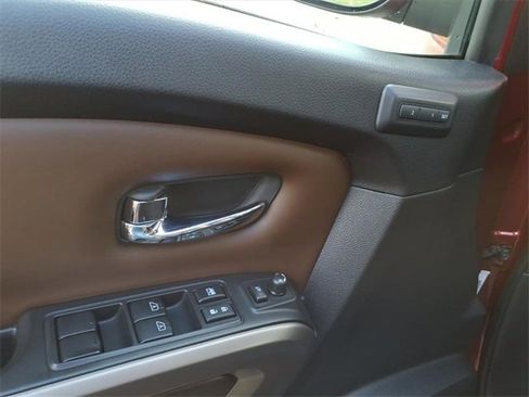 Used 2021 Nissan Titan Platinum Reserve w/ Off Road Protection Package image 15