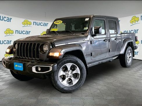 Used 2021 Jeep Gladiator Sport AWD/4WD image 3