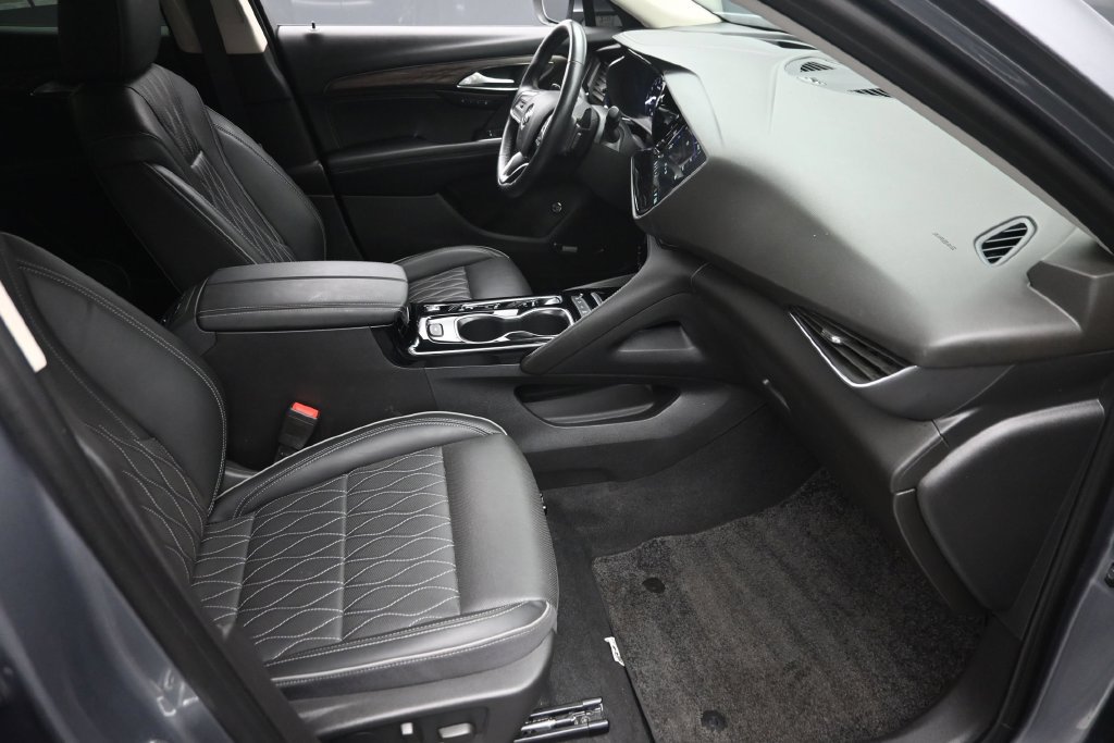 Used 2022 Buick Envision Avenir w/ Safety Package AWD/4WD image 9