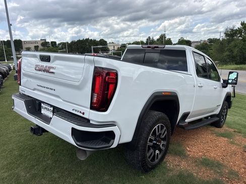 Used 2023 GMC Sierra 2500 AT4 w/ AT4 Premium Plus Package AWD/4WD image 2