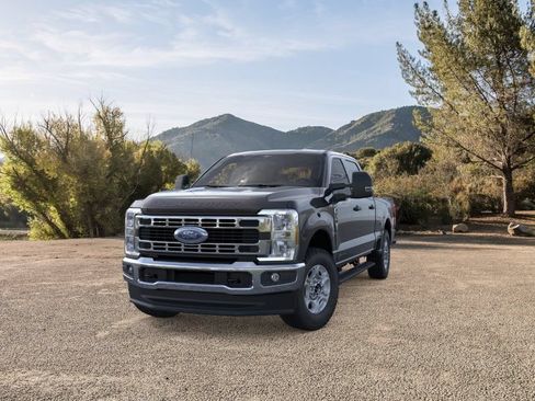 New 2026 Ford F250 XLT w/ FX4 Off-Road Package AWD/4WD image 2