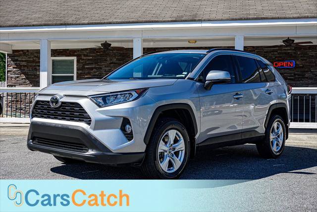 Used 2020 Toyota RAV4 XLE w/ Convenience Package FWD image 7