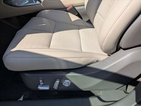 New 2025 Lincoln Nautilus Reserve image 4