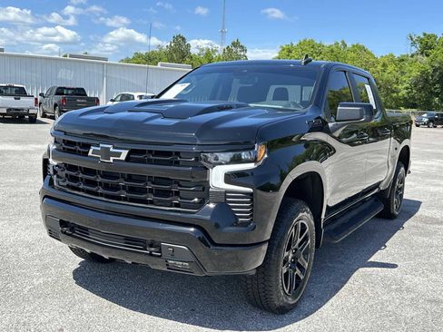 Used 2026 Chevrolet Silverado 1500 LT Trail Boss w/ Convenience Package II AWD/4WD image 4