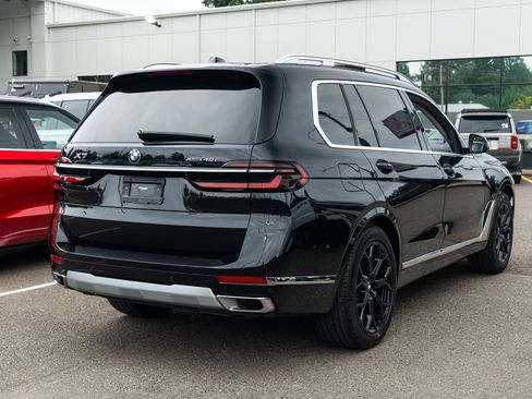 Used 2023 BMW X7 xDrive40i AWD/4WD image 7