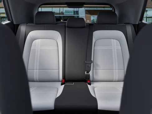 New 2026 Hyundai Venue SEL FWD image 12