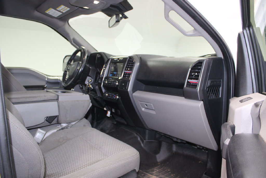 Used 2019 Ford F150 XLT w/ Equipment Group 302A Luxury AWD/4WD image 19