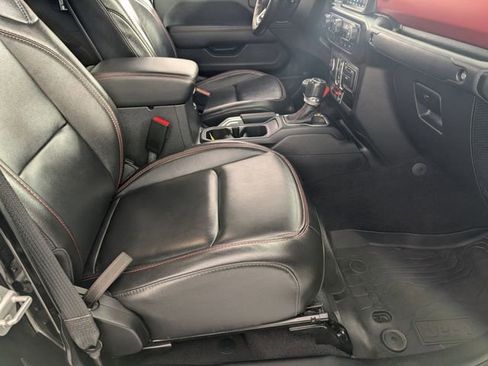 Used 2021 Jeep Gladiator Rubicon AWD/4WD image 32