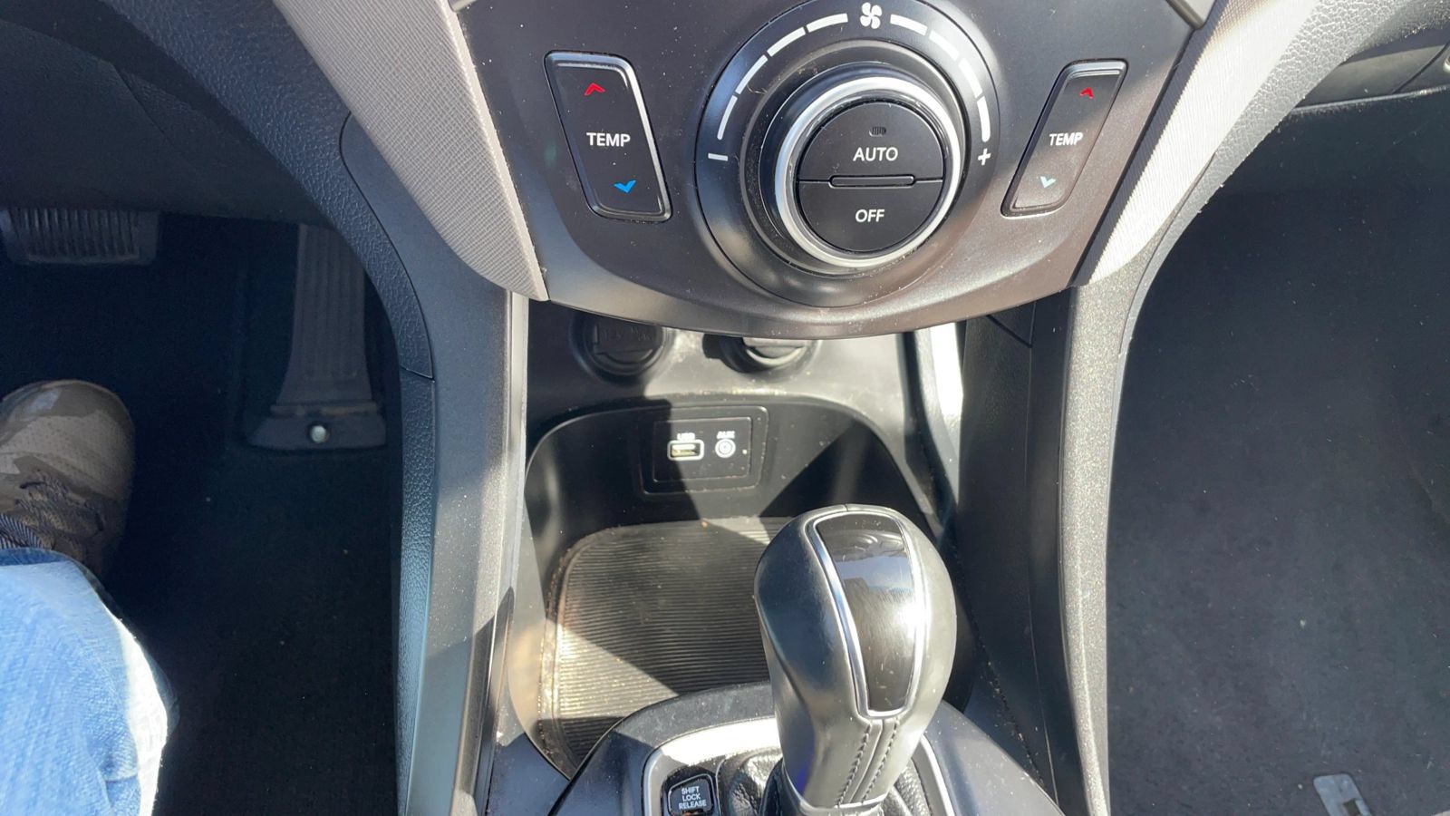 Used 2018 Hyundai Santa Fe FWD image 13