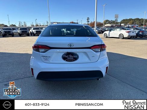 Used 2024 Toyota Corolla LE image 10