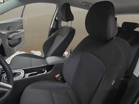 New 2026 Hyundai Kona SE AWD/4WD image 13