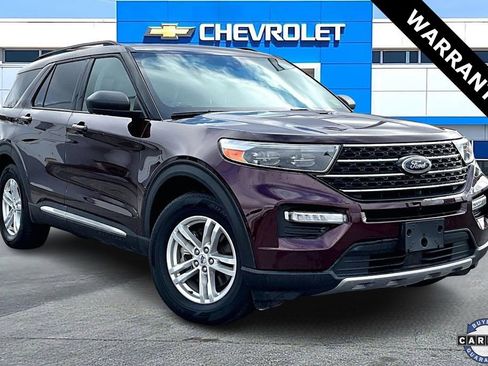Used 2022 Ford Explorer XLT w/ Equipment Group 202A image 1