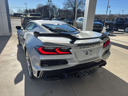New 2026 Chevrolet Corvette Z06 w/ Z07 Performance Package image 5