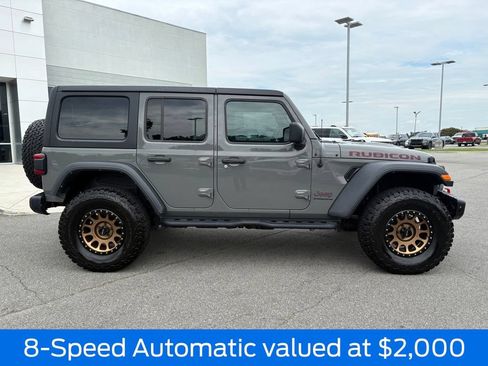 Used 2023 Jeep Wrangler Unlimited Rubicon w/ Cold Weather Group AWD/4WD image 2